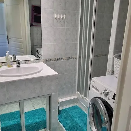 F2 Vue Mer, Parc, Piscine, Terrasse, Parking Apartman Juan-les-Pins